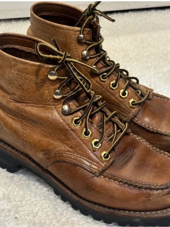 Shoes - Vintage ! Herman Brown Leather Moc Toe Lace-Up Boots.